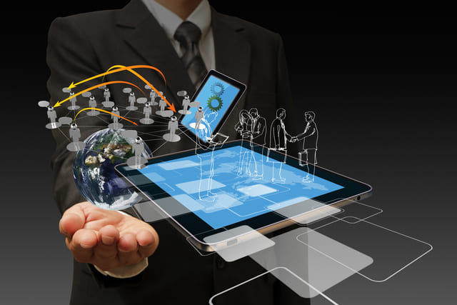 tecnologia en la mano